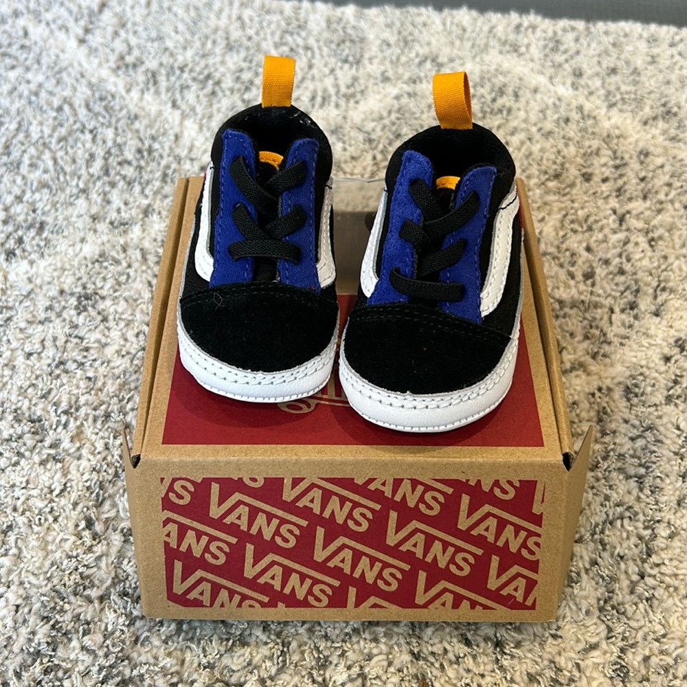 Baby vans old skool crib shoes